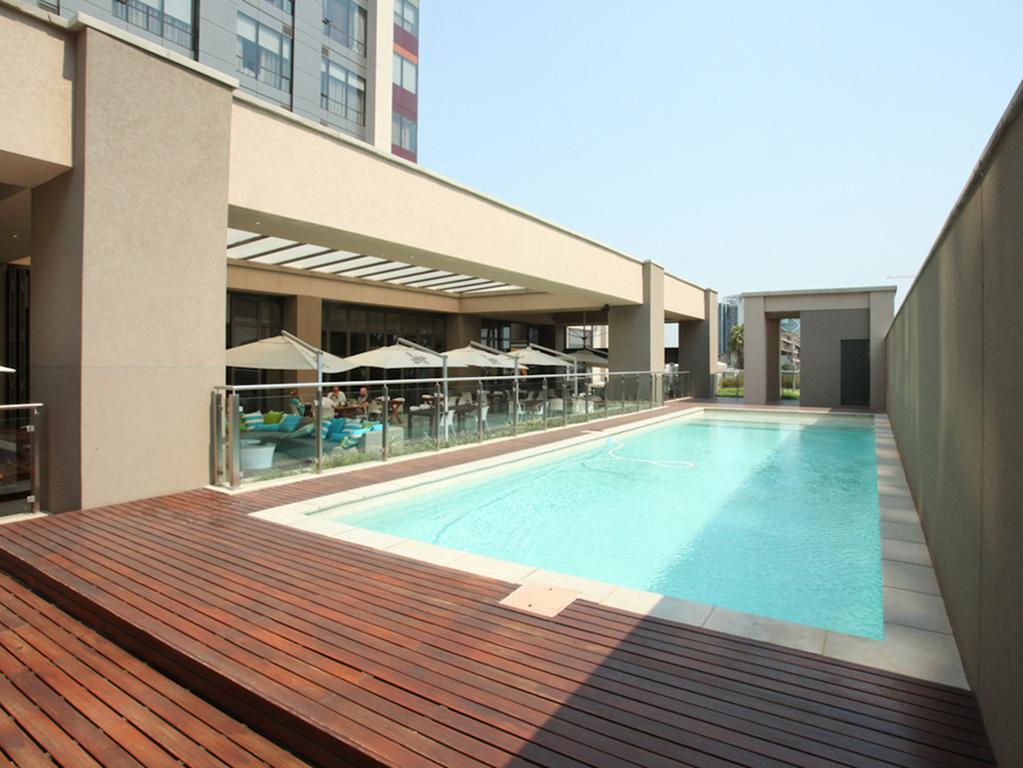 Luxurious Sandton Skye Apartment Exterior foto
